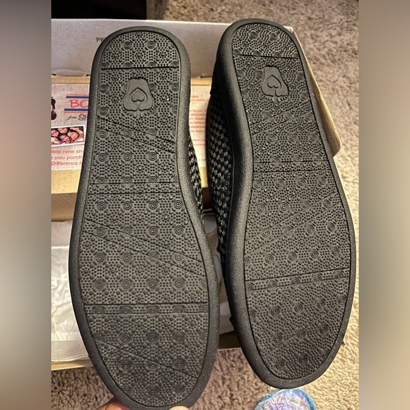 NWT Womens Bobs Bliss Mars Memory Foam Soles Size 7 US in woven black. - Picture 3 of 5